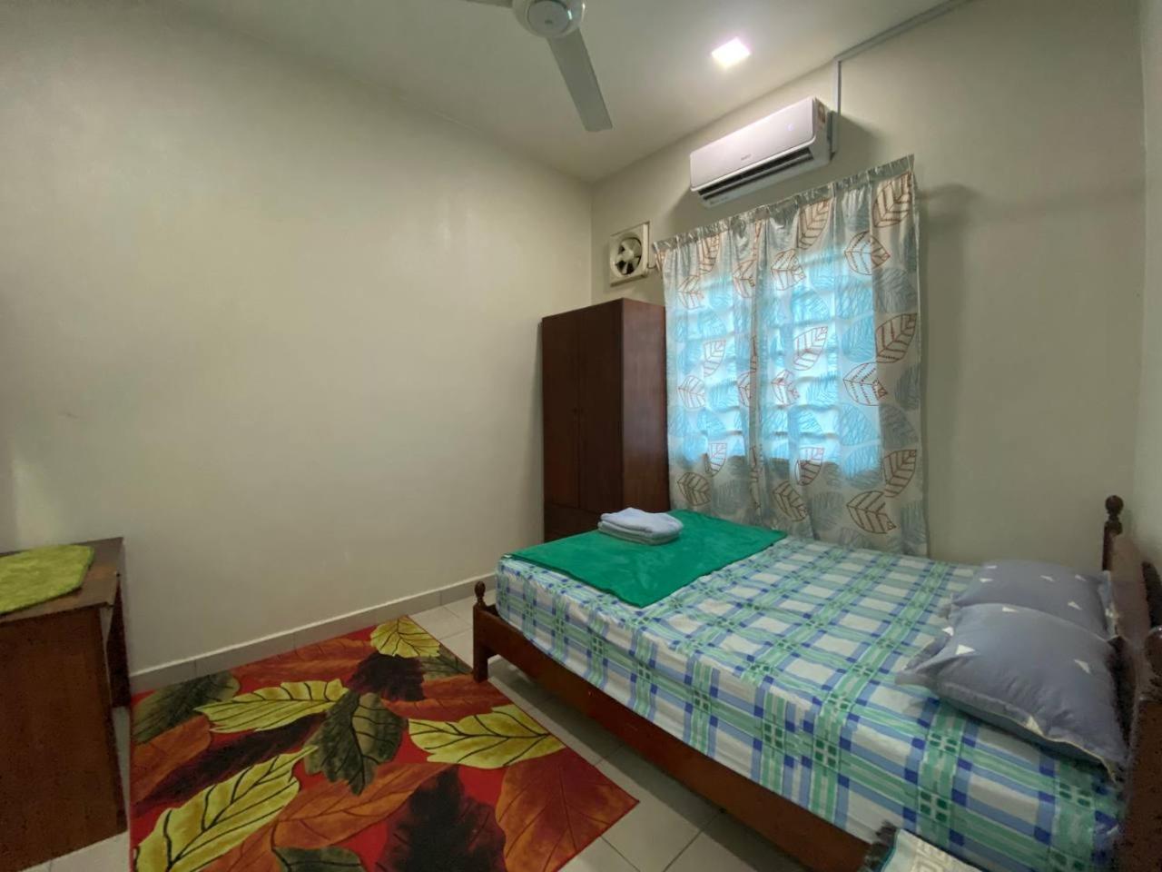 Al-qamar Homestay